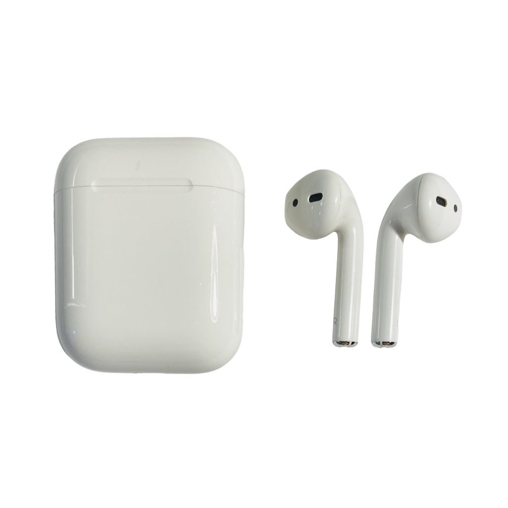 APPLE AIRPODS PRO w/ Wireless Charging Case in White w/ Box (Good Working Order)
